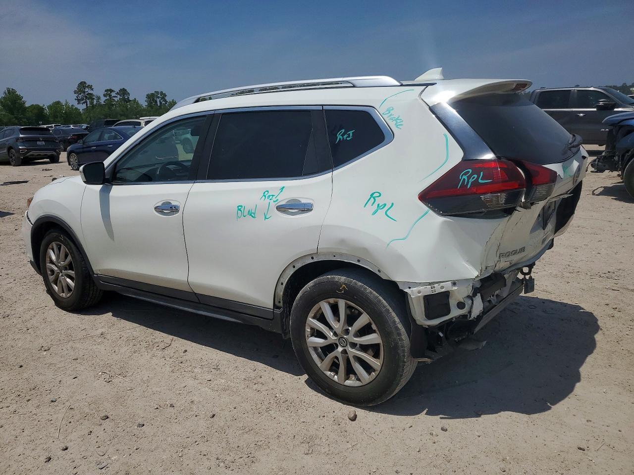 2020 Nissan Rogue Sv - Image 2