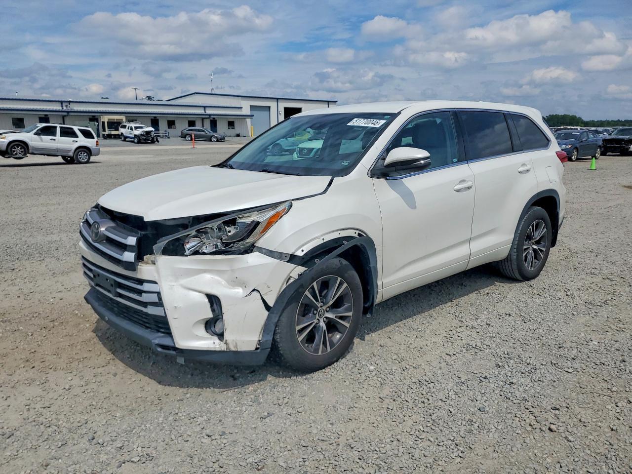 2018 Toyota Highlander Le Plus