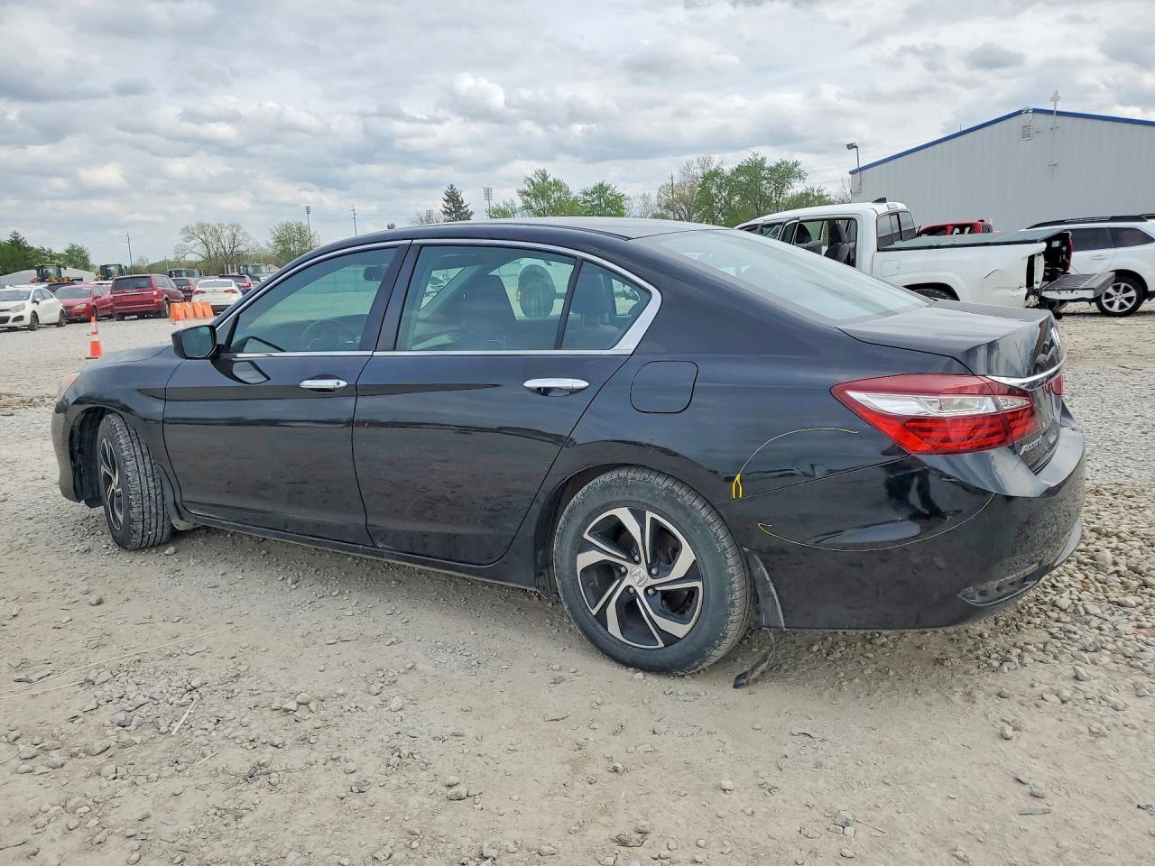 2017 Honda Accord Lx - Фото 2