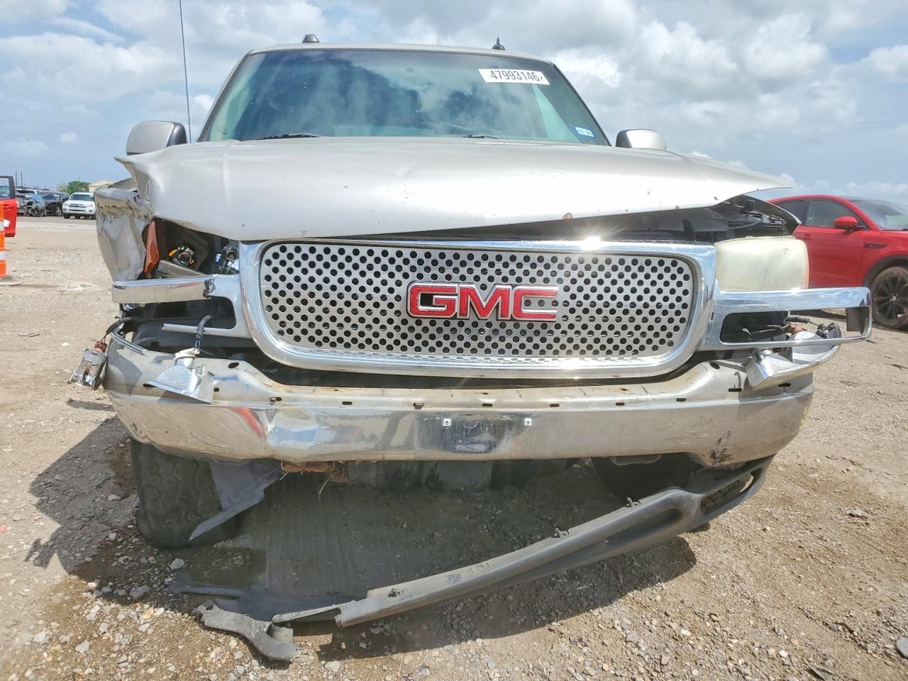 2005 GMC Yukon Xl C1500 - Image 5