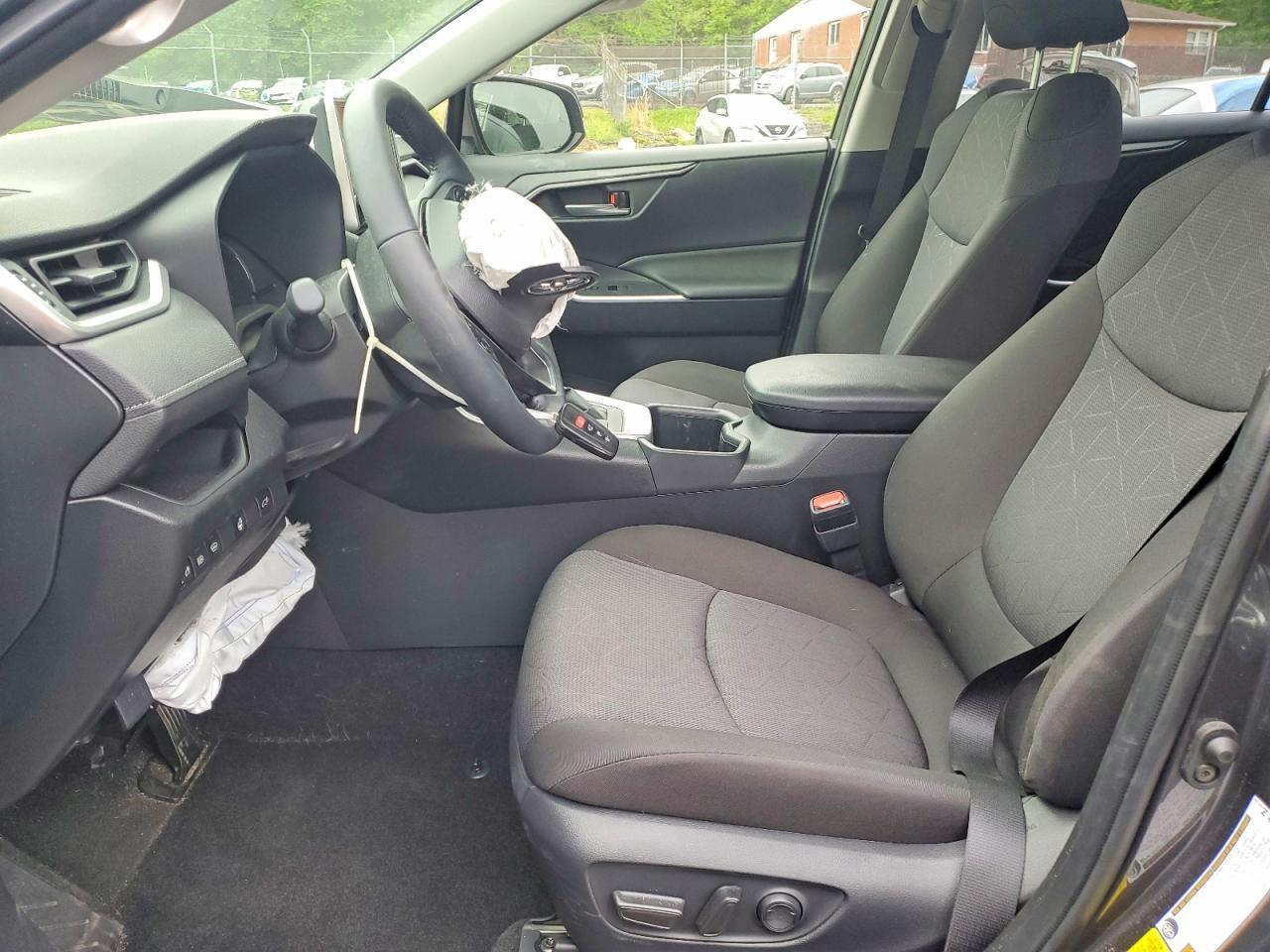 2025 Toyota Rav4 Hybrid Xle - Image 7