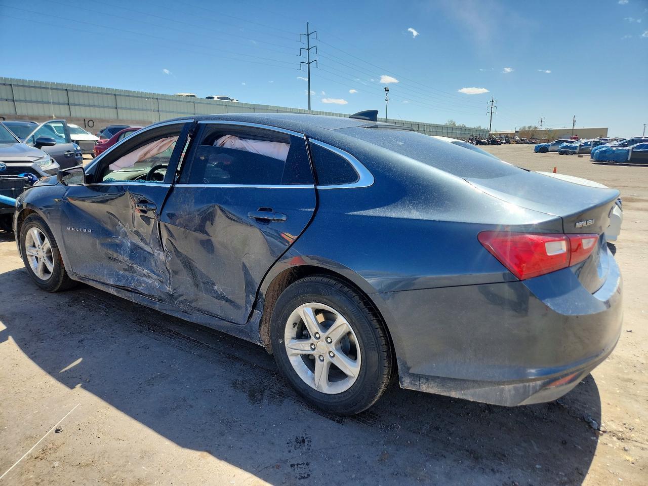 2019 Chevrolet Malibu Ls - Фото 2