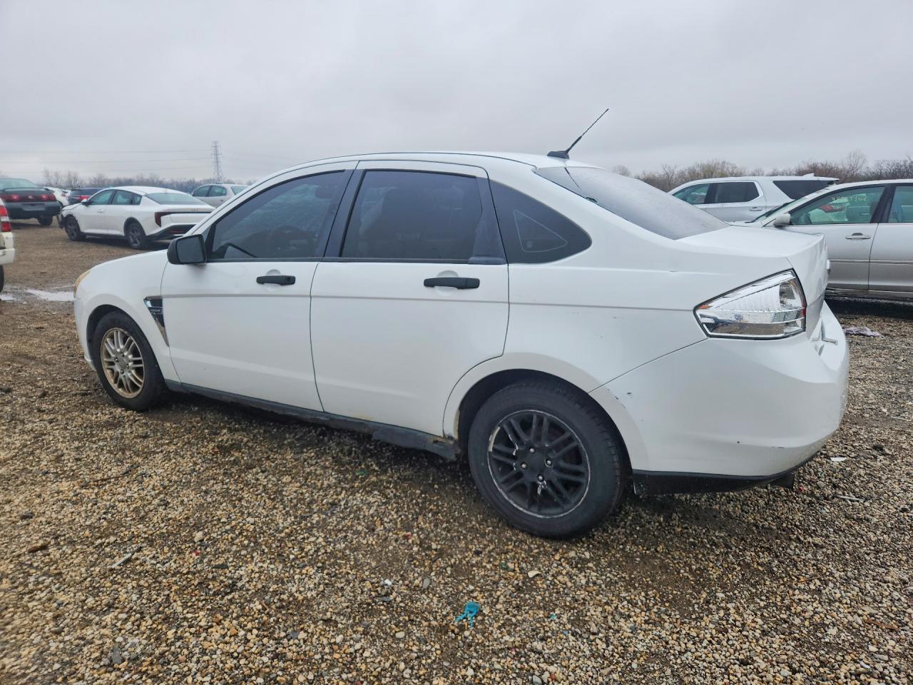 2008 Ford Focus Se/Sel/Ses - Image 2