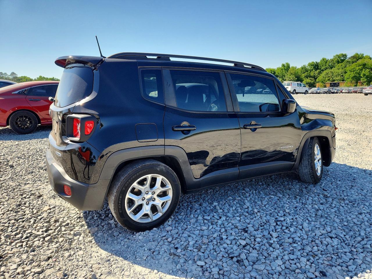 2018 Jeep Renegade Latitude - Фото 3