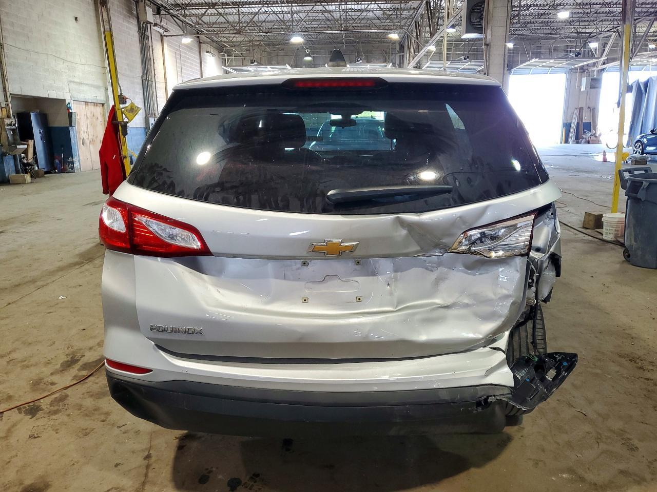 2019 Chevrolet Equinox Ls - Фото 6