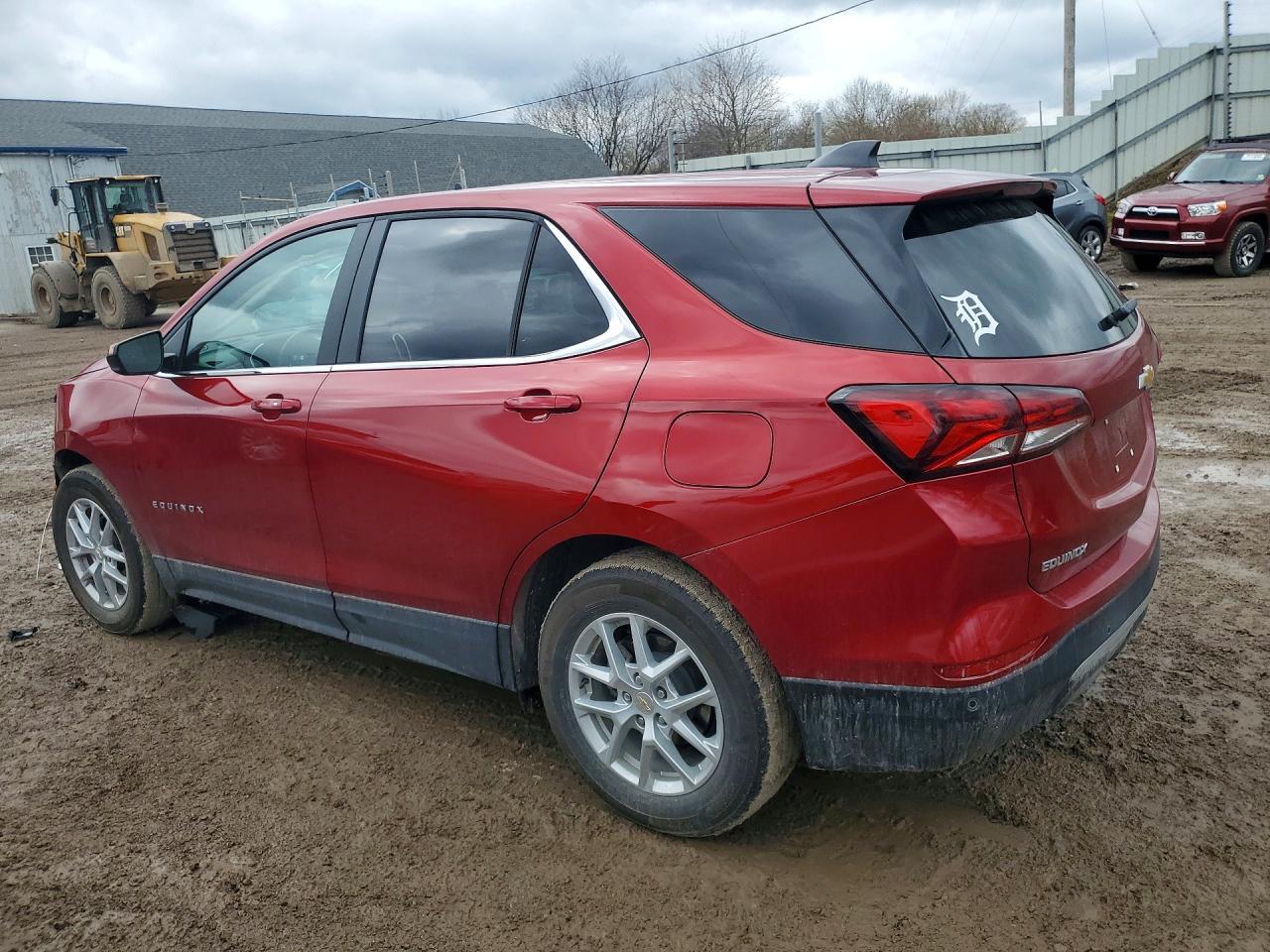 2024 Chevrolet Equinox - Image 2