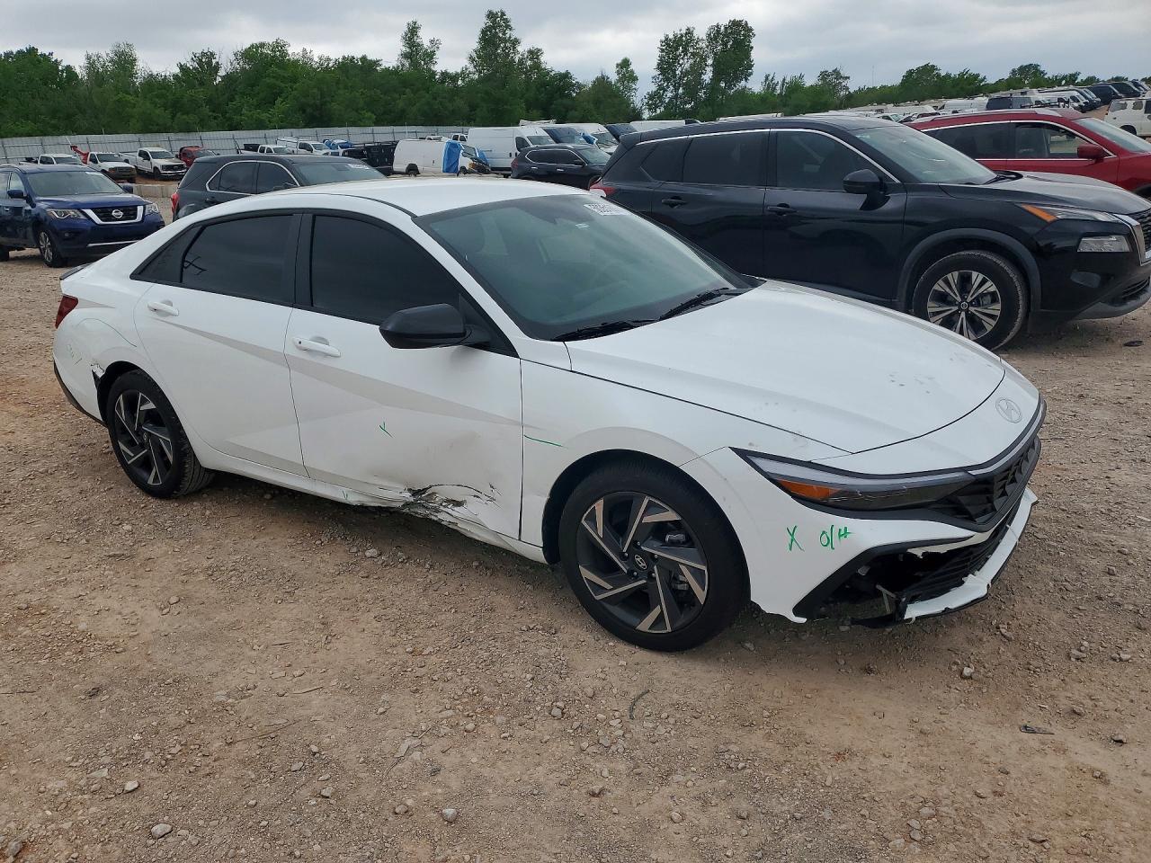 2025 Hyundai Elantra Sel Sport - Фото 4