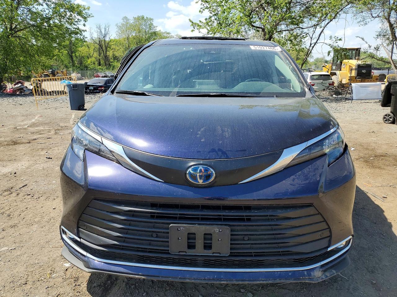 2024 Toyota Sienna Xle 7-Passenger - Фото 5