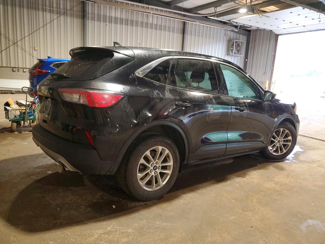 2022 Ford Escape Se - Фото 3