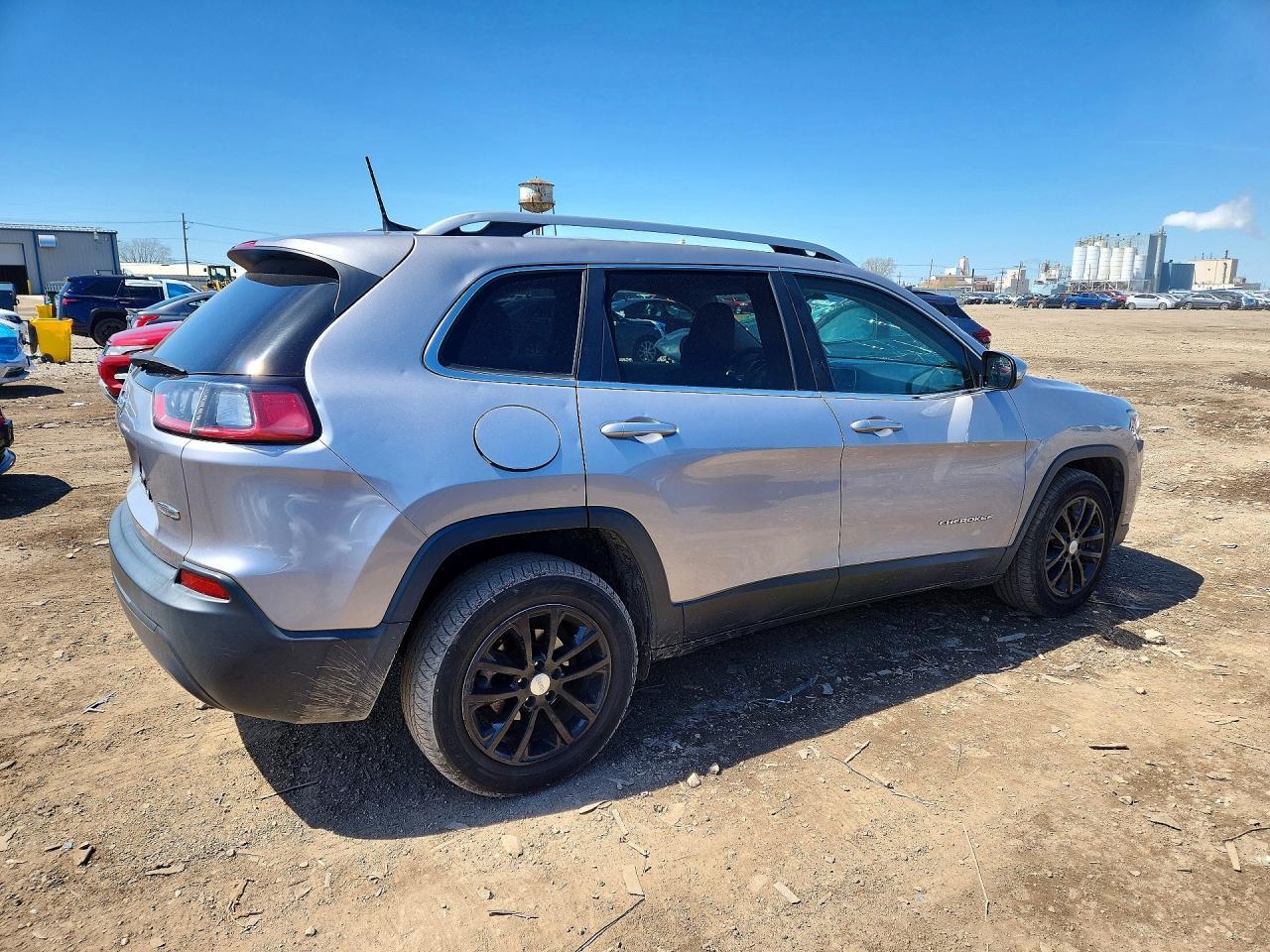 2019 Jeep Cherokee Latitude - Фото 3