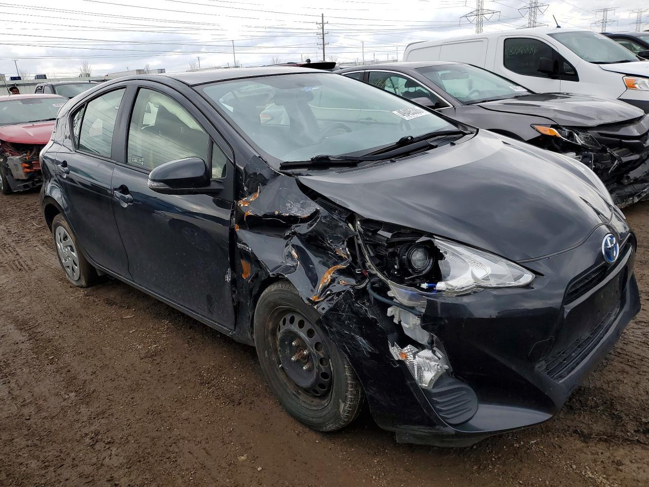 2016 Toyota Prius C Two - Фото 4