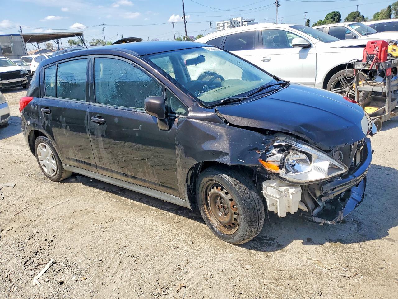 2011 Nissan Versa 1.8 S - Фото 4