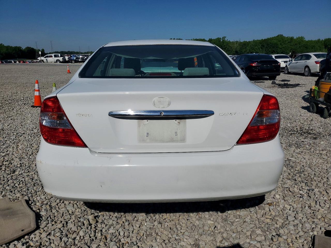 2004 Toyota Camry Le - Фото 6