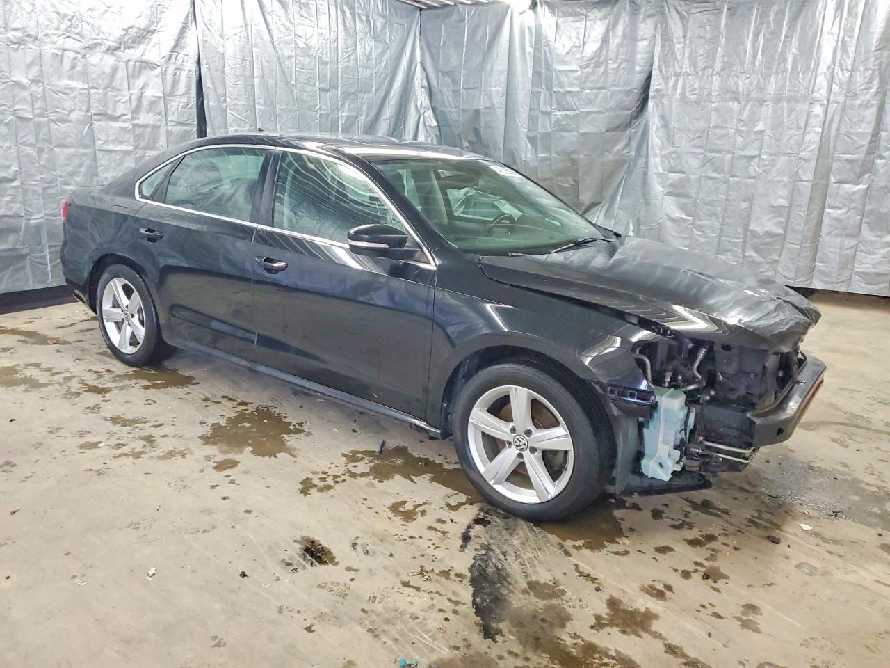 2013 Volkswagen Passat Se - Image 4