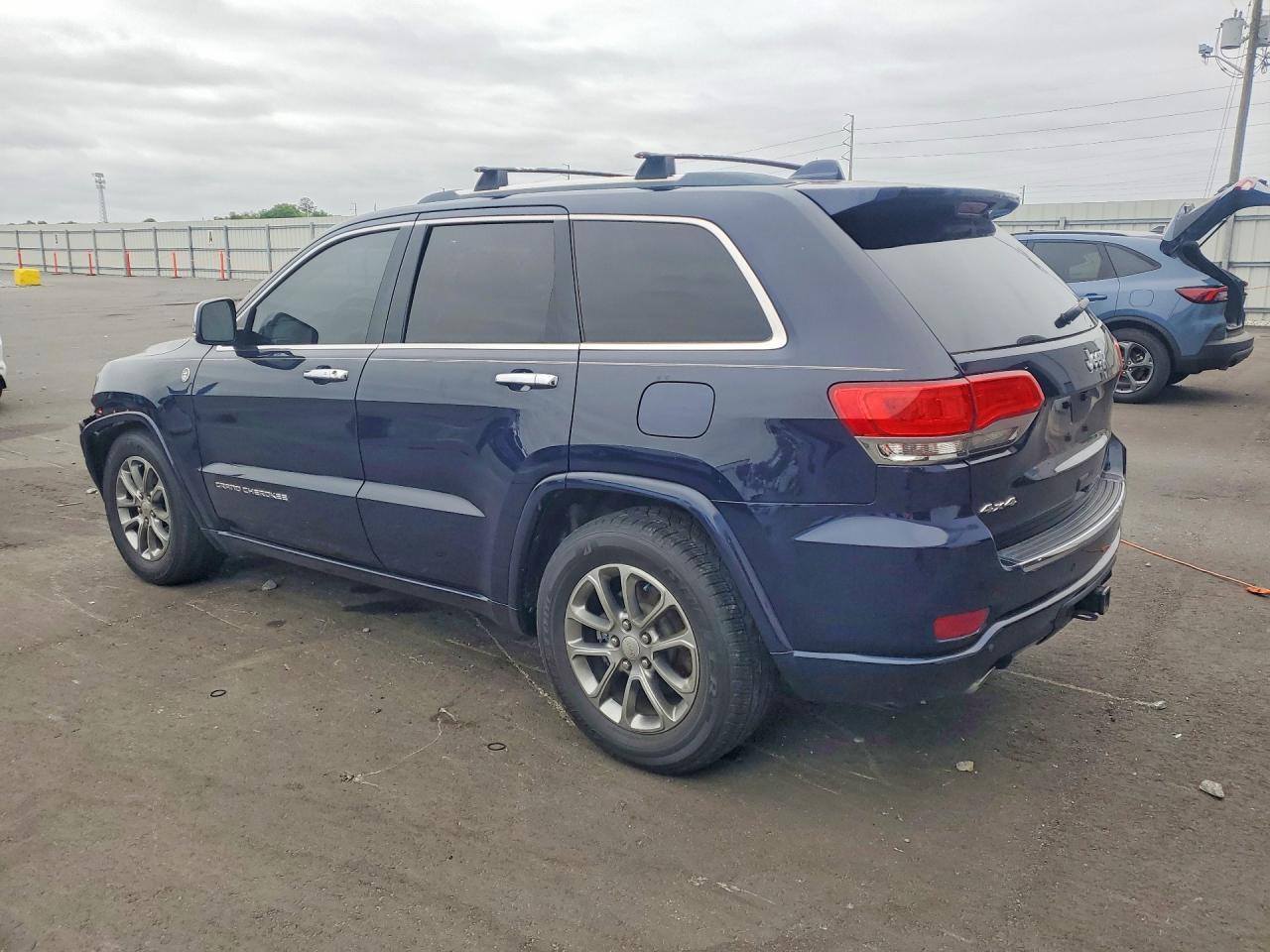 2016 Jeep Grand Cherokee Overland - Фото 2