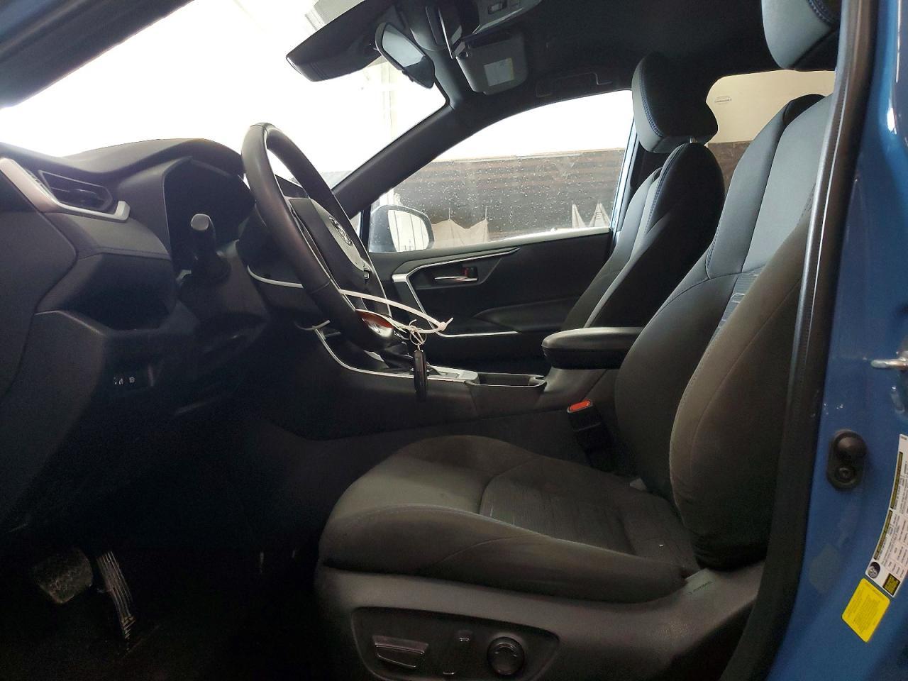 2023 Toyota Rav4 Hybrid Se - Image 7