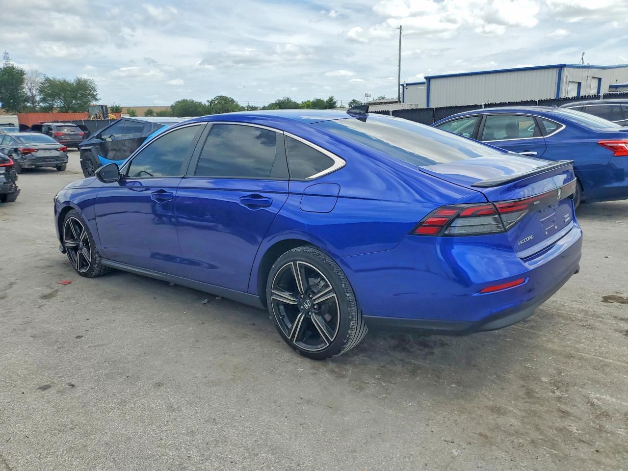 2024 Honda Accord Hybrid Sport - Фото 2