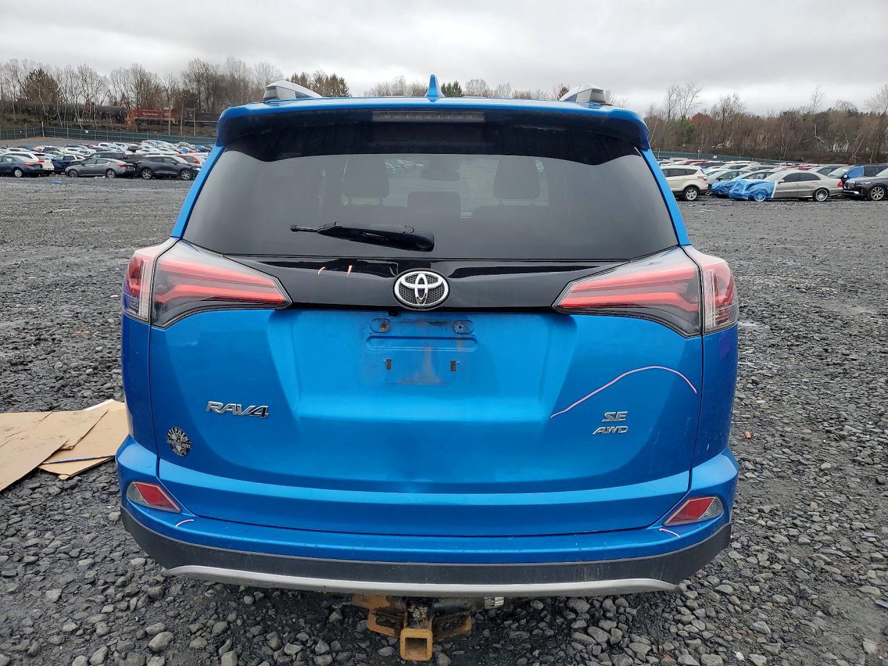 2016 Toyota Rav4 Se - Фото 6