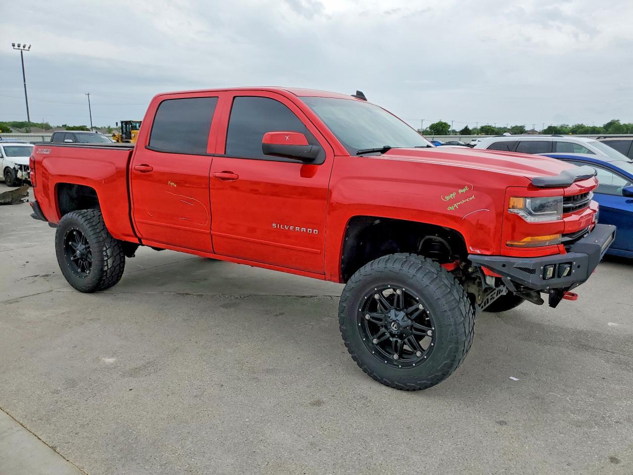 2017 Chevrolet Silverado K1500 Lt - Image 4