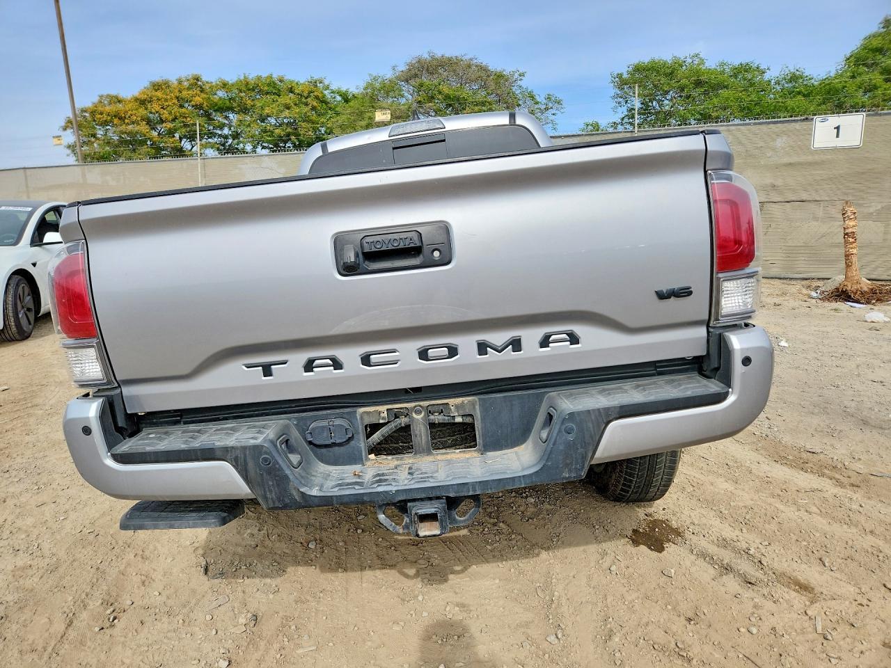 2020 Toyota Tacoma Trd Sport - Image 6
