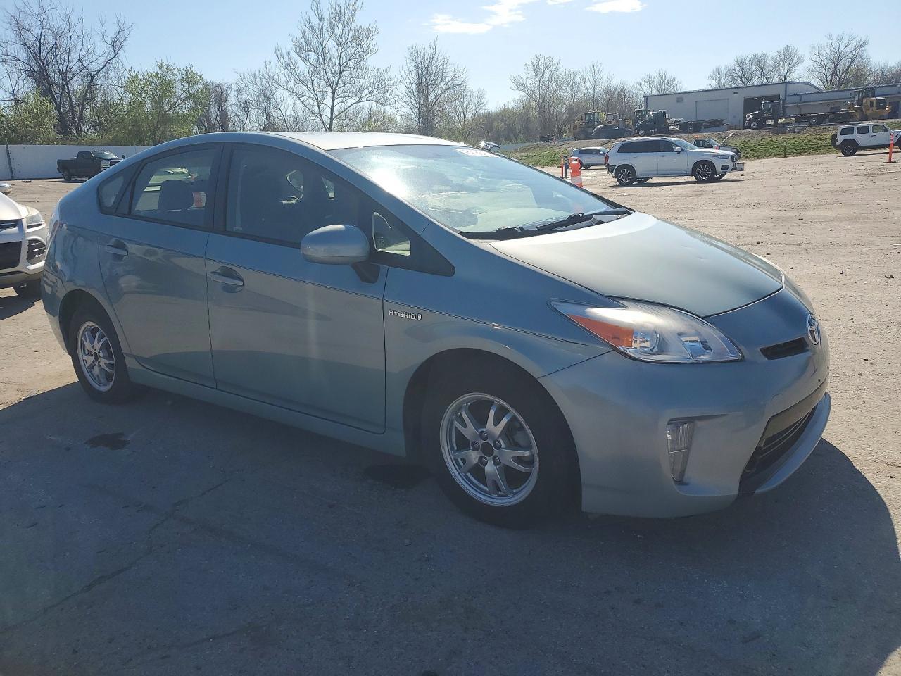 2013 Toyota Prius Two - Image 4