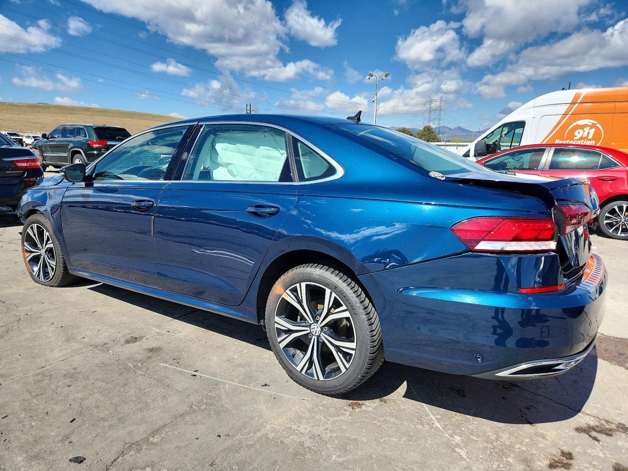 2021 Volkswagen Passat Se - Image 2