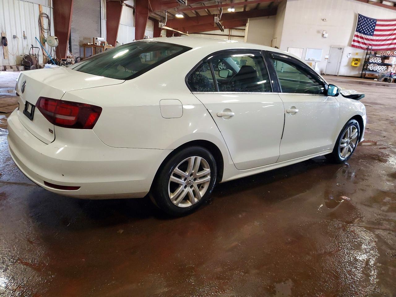 2017 Volkswagen Jetta S - Фото 3