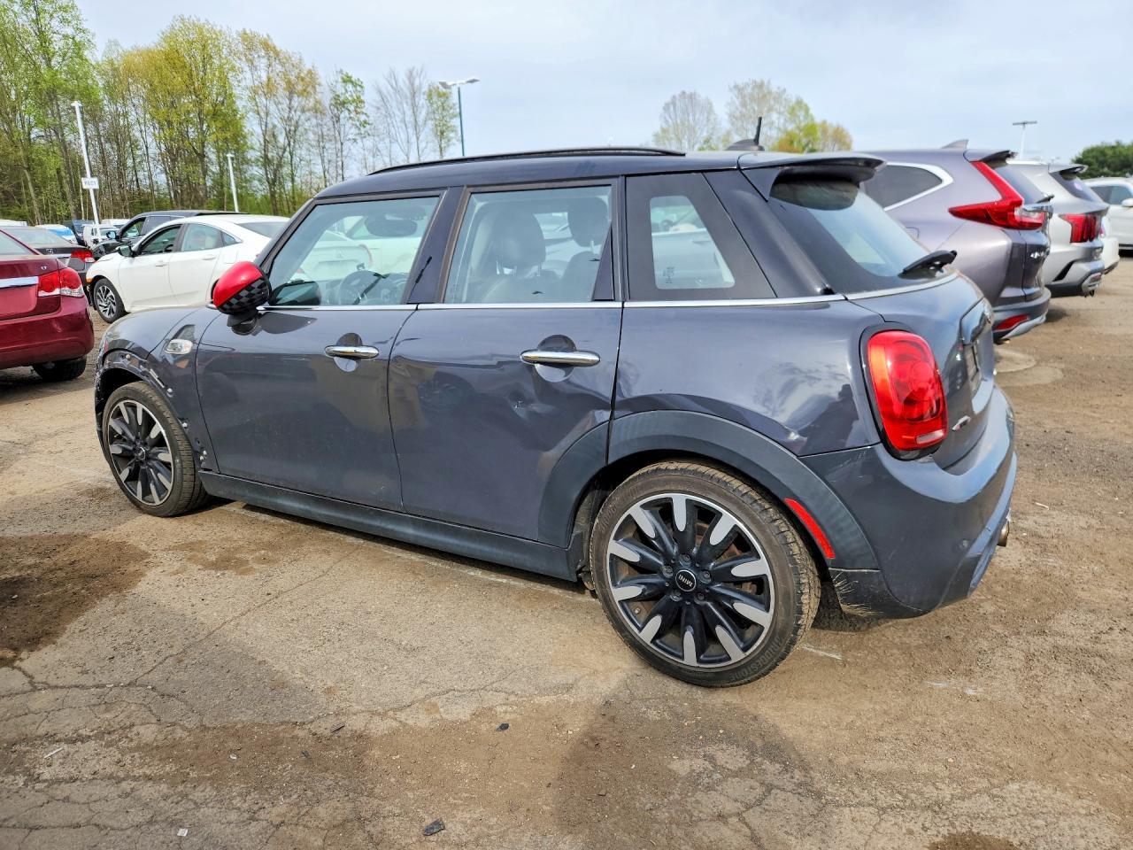 2016 Mini Cooper S - Image 2