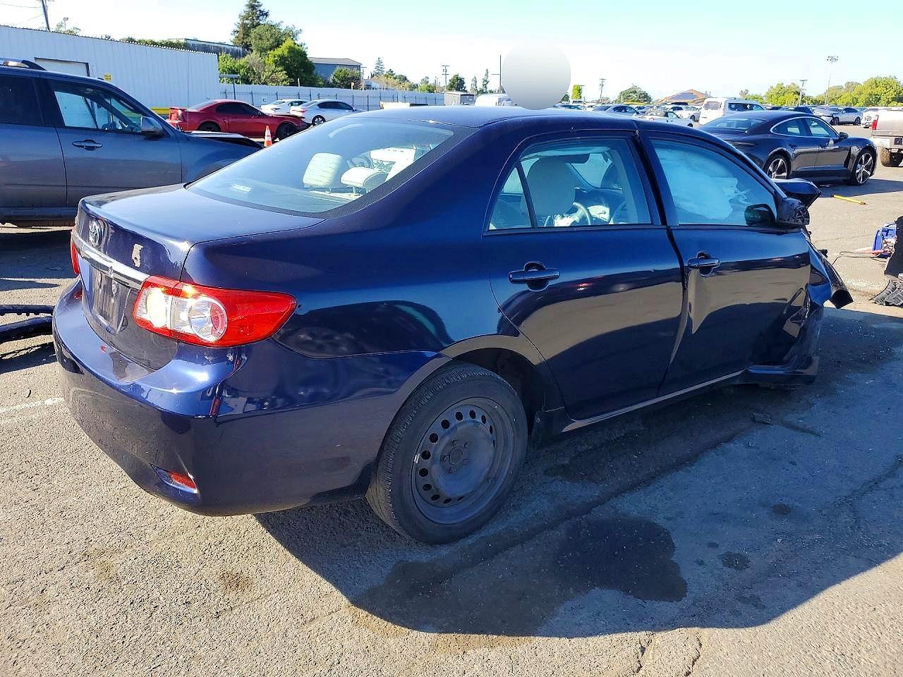 2013 Toyota Corolla L - Фото 3