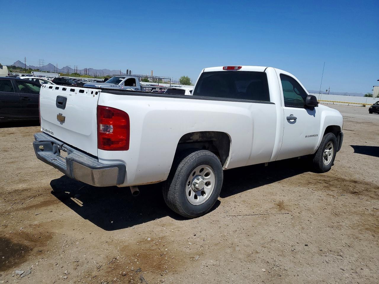 2009 Chevrolet Silverado C1500 - Фото 3