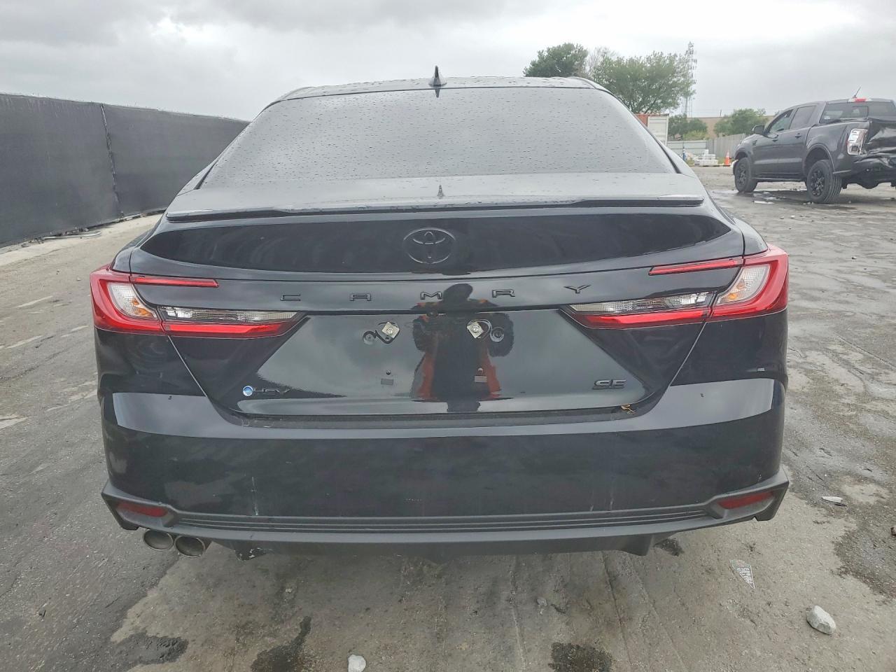 2025 Toyota Camry Se - Фото 6