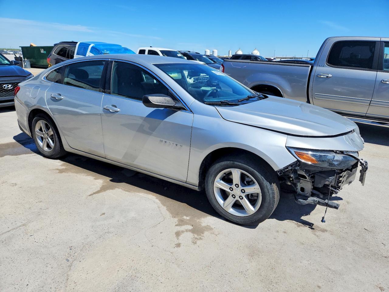 2019 Chevrolet Malibu Ls - Image 4