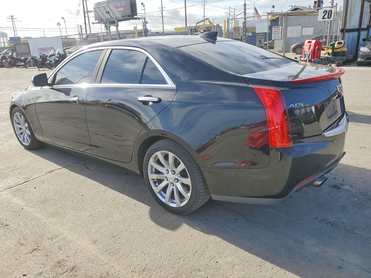 2017 Cadillac Ats - Фото 2