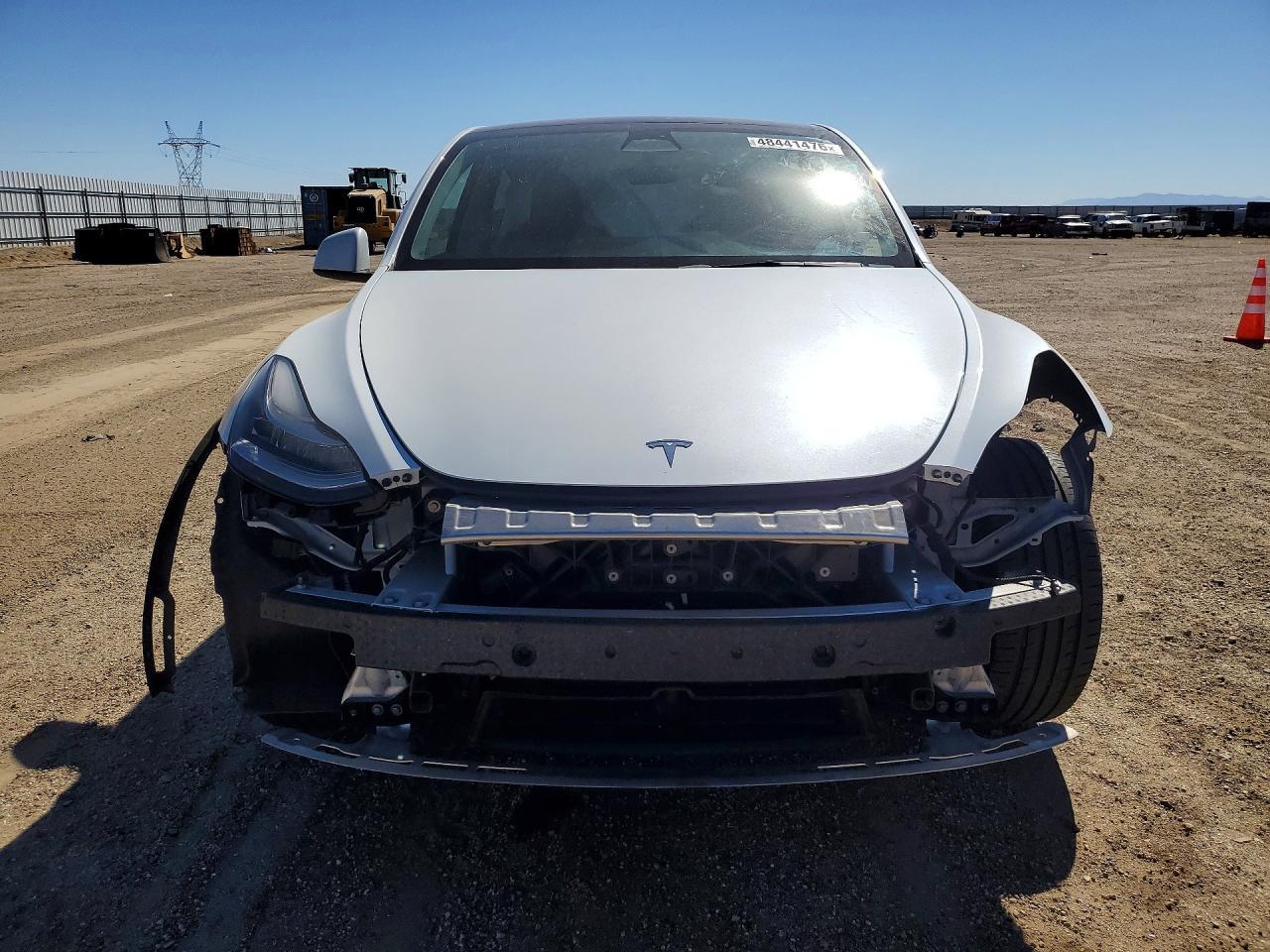 2023 Tesla Model Y - Фото 5