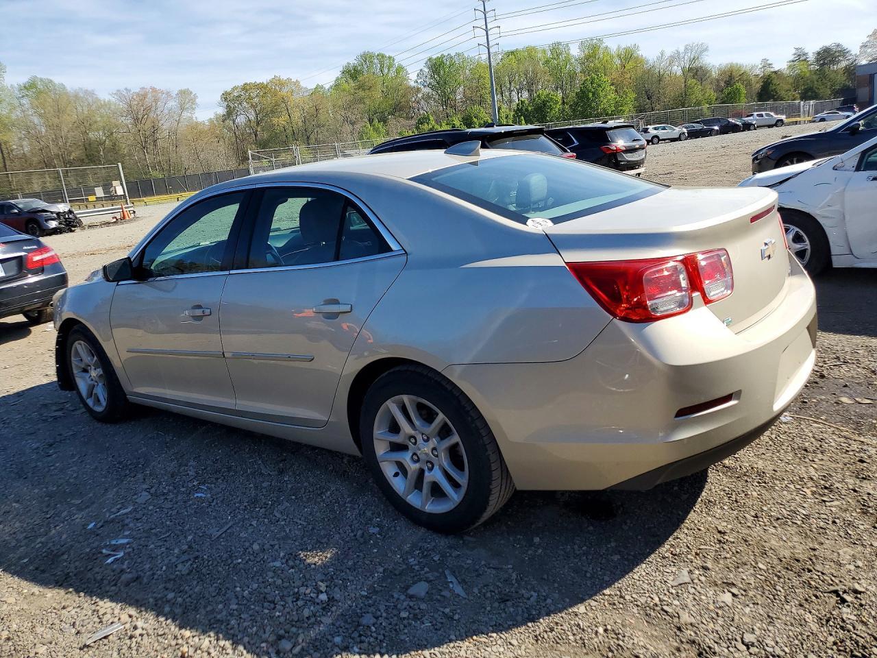 2015 Chevrolet Malibu 1Lt - Image 2