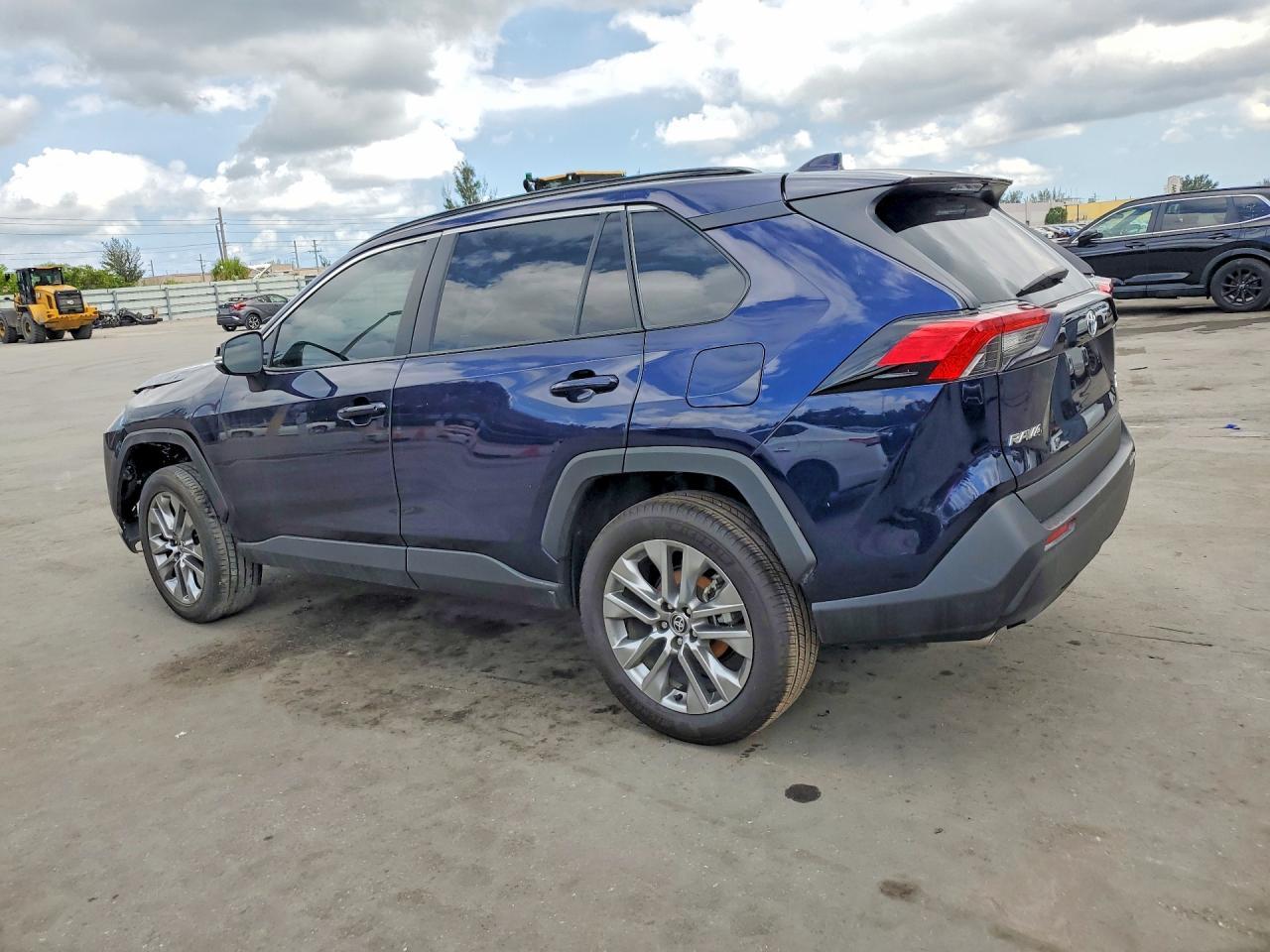 2025 Toyota Rav4 Xle Premium - Image 2