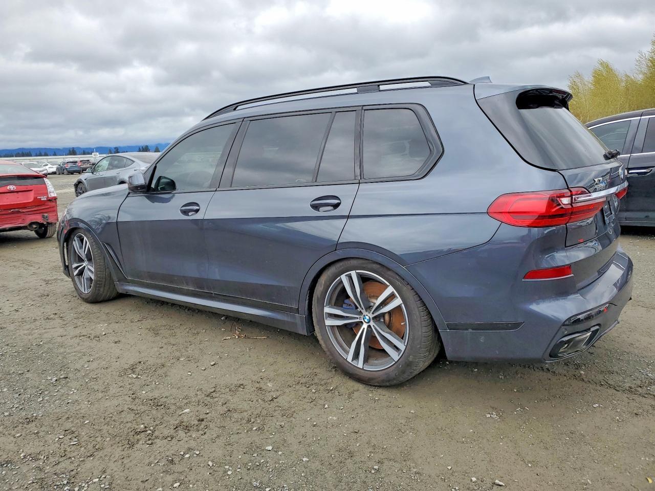 2020 BMW X7 M50I - Фото 2
