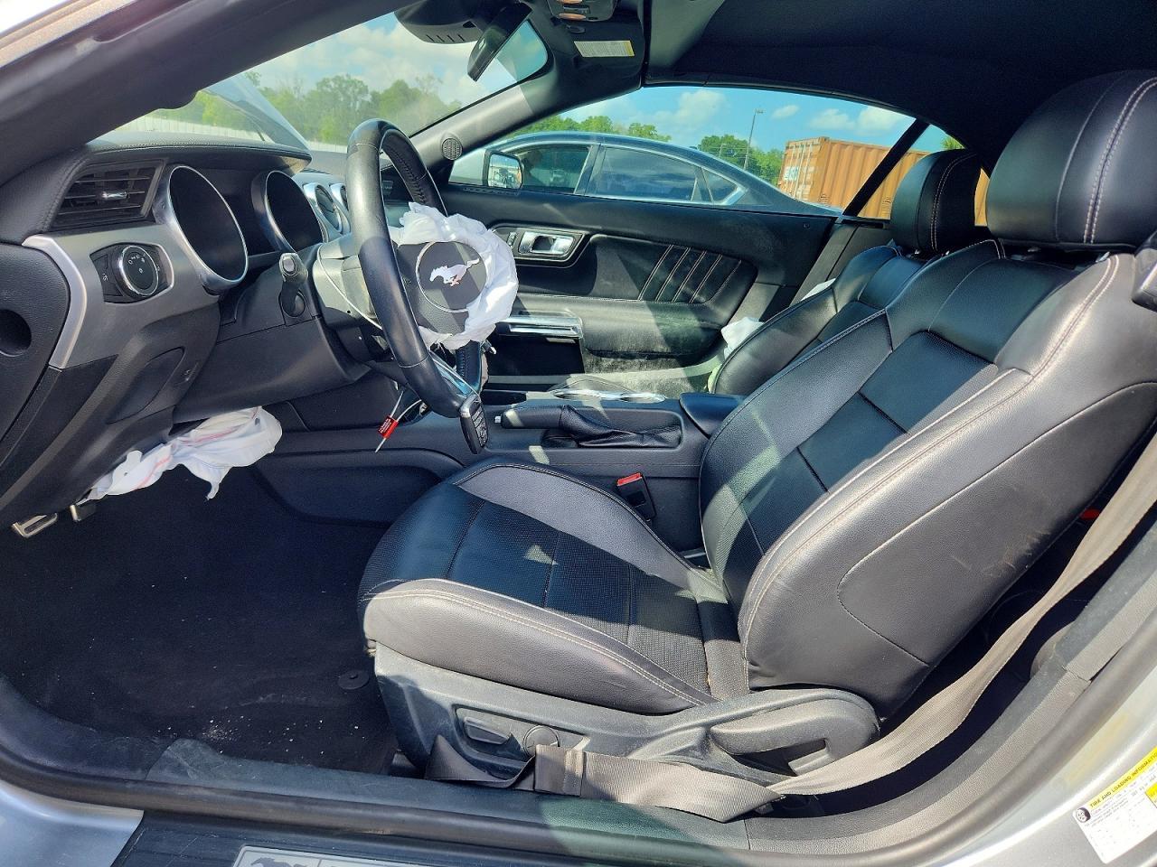 2023 Ford Mustang - Image 7