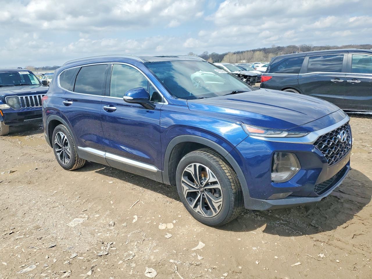 2019 Hyundai Santa Fe Limited 2.0T - Фото 4