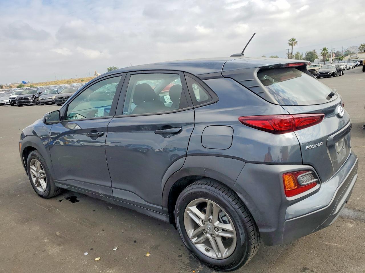 2021 Hyundai Kona Se - Image 2