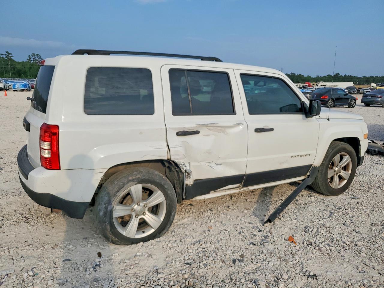 2016 Jeep Patriot Sport - Фото 3