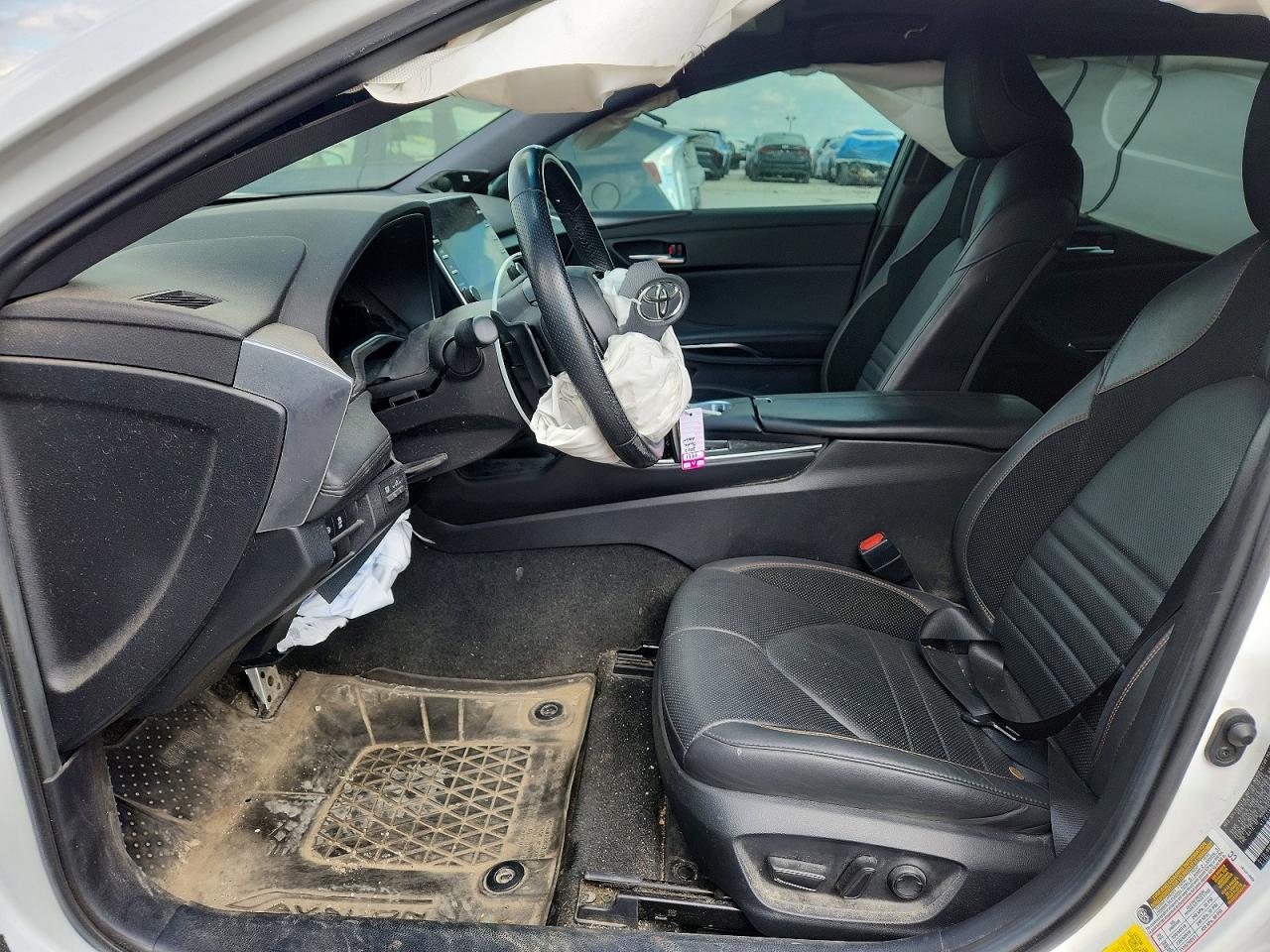 2022 Toyota Avalon Night Shade - Image 7