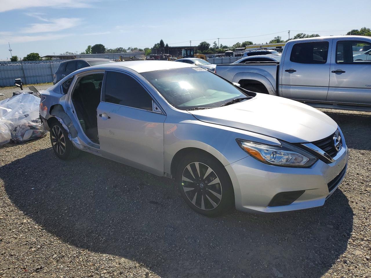 2018 Nissan Altima 2.5 Sl - Image 4