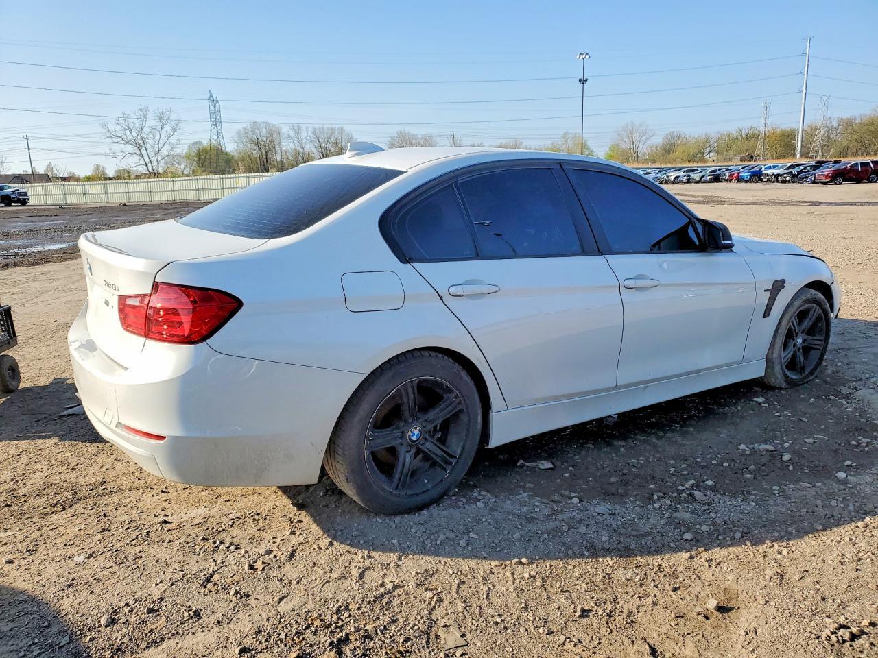 2013 BMW 328 I - Фото 3