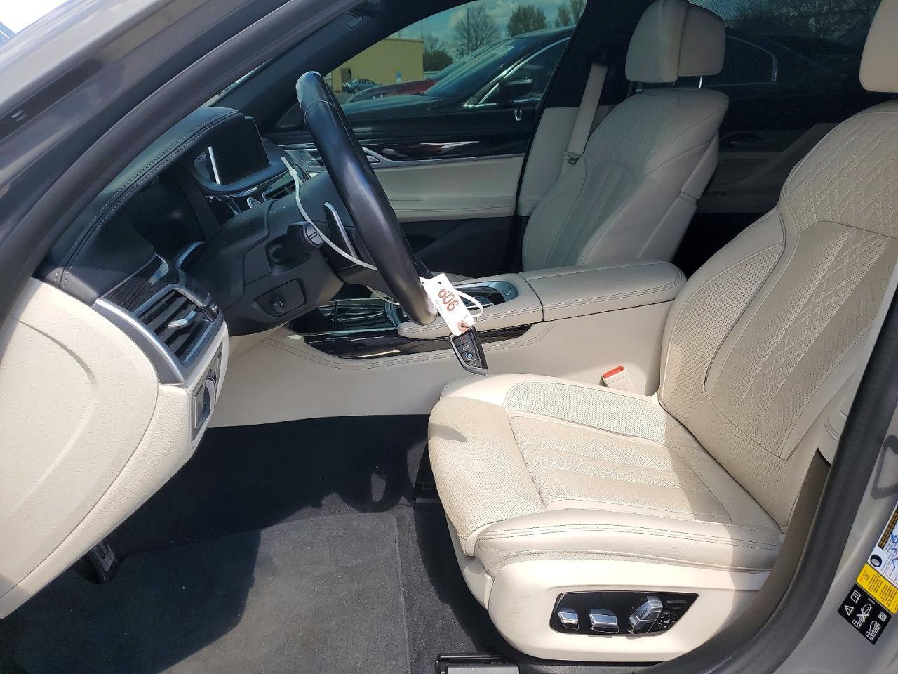 2021 BMW 740 Xi - Фото 7
