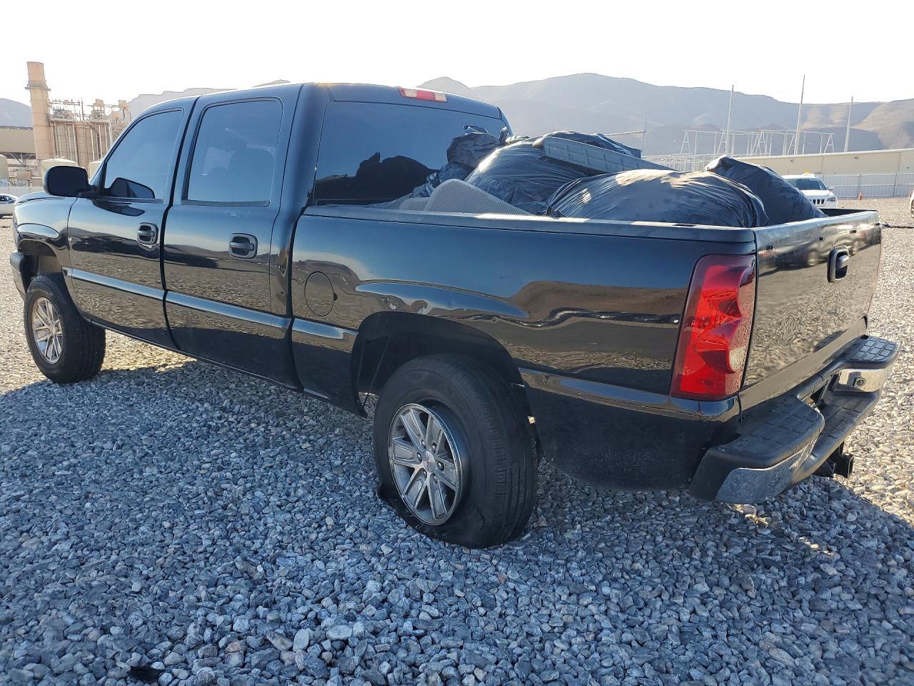2007 Chevrolet Silverado C1500 Classic Crew Cab - Фото 2