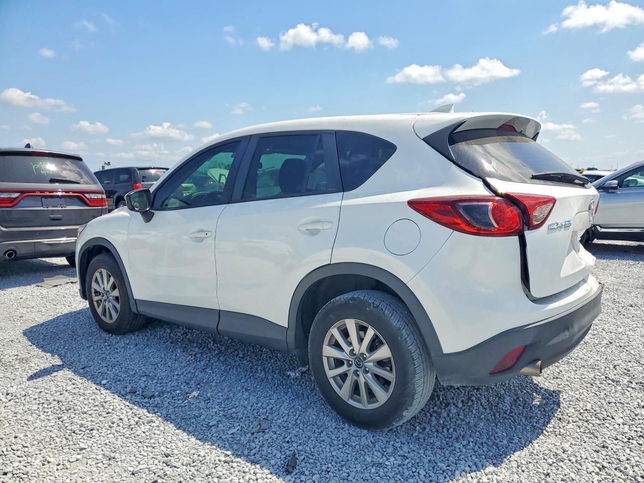 2016 Mazda Cx-5 Sport - Image 2