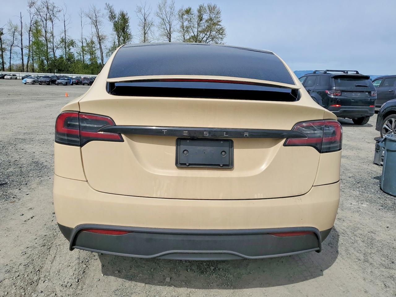 2023 Tesla Model X - Image 6