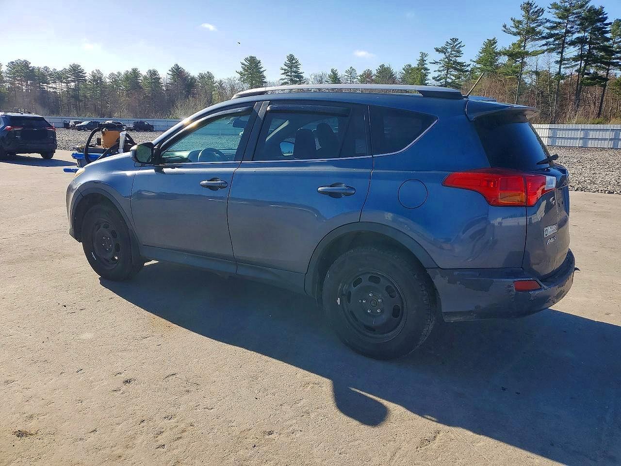 2013 Toyota Rav4 Le - Image 2