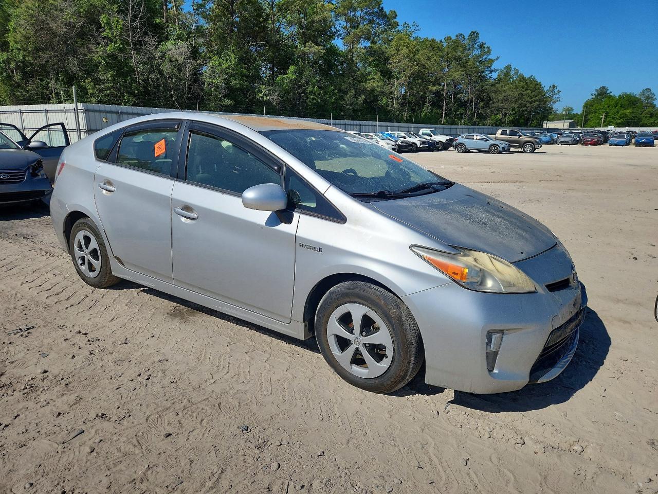 2015 Toyota Prius Four - Image 4